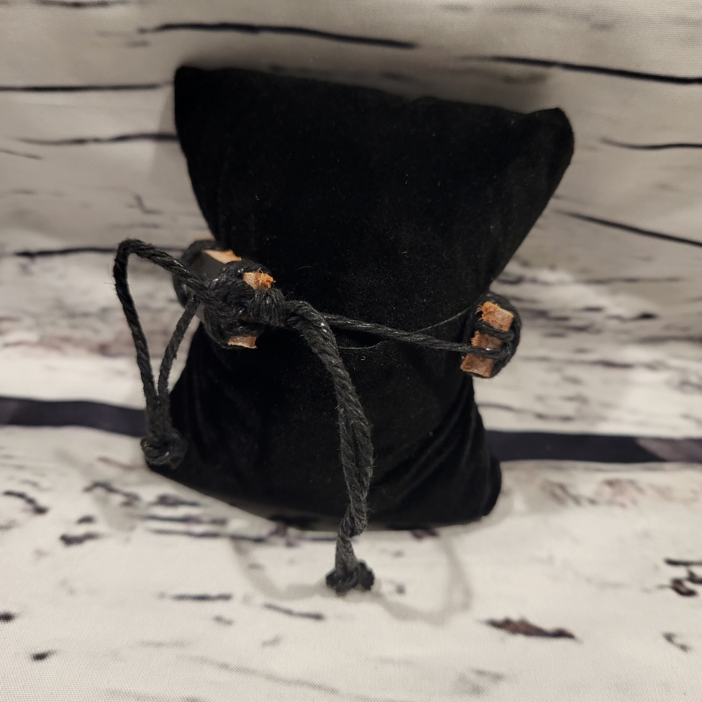 New Unisex Handmade Leather Scorpion  Bracelet - Picture 6 of 6